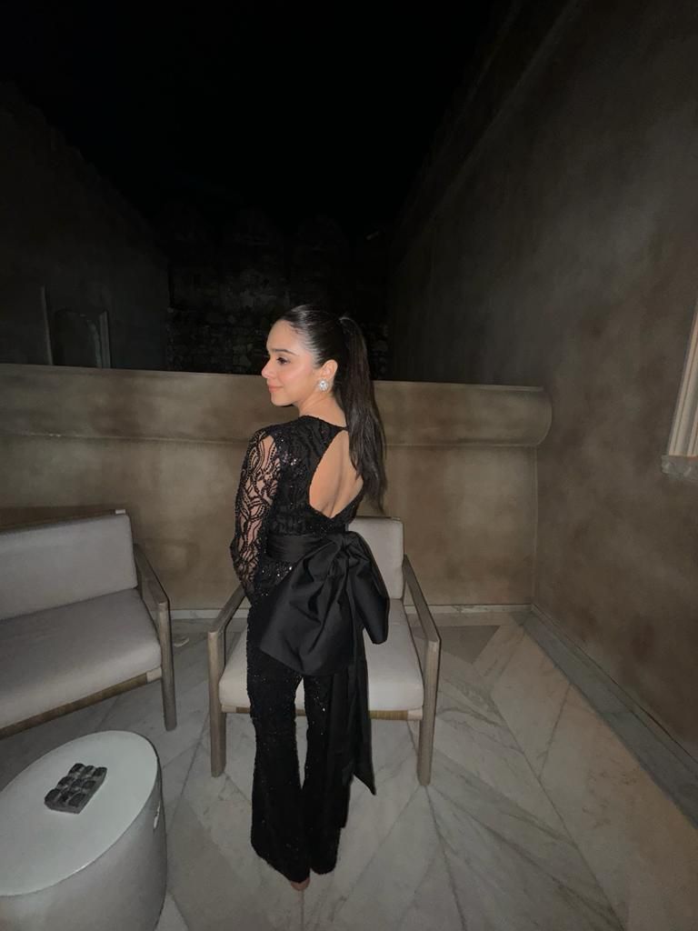Black Lace Backless Gown